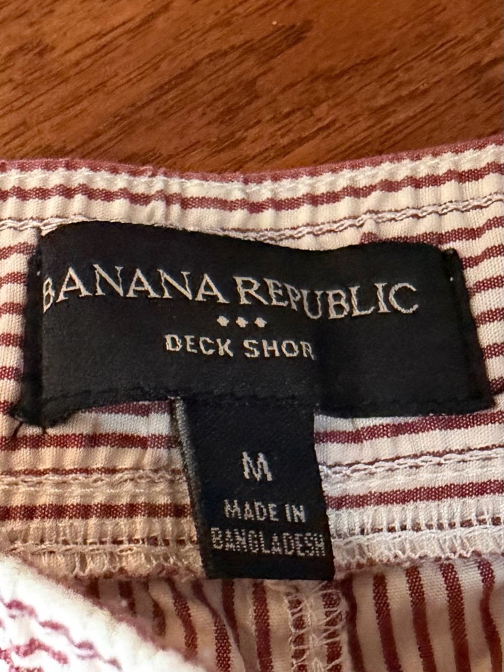 Banana Republic Men's Red & White Striped Deck Shorts 8.5” cotton spandex Medium - Picture 2 of 6